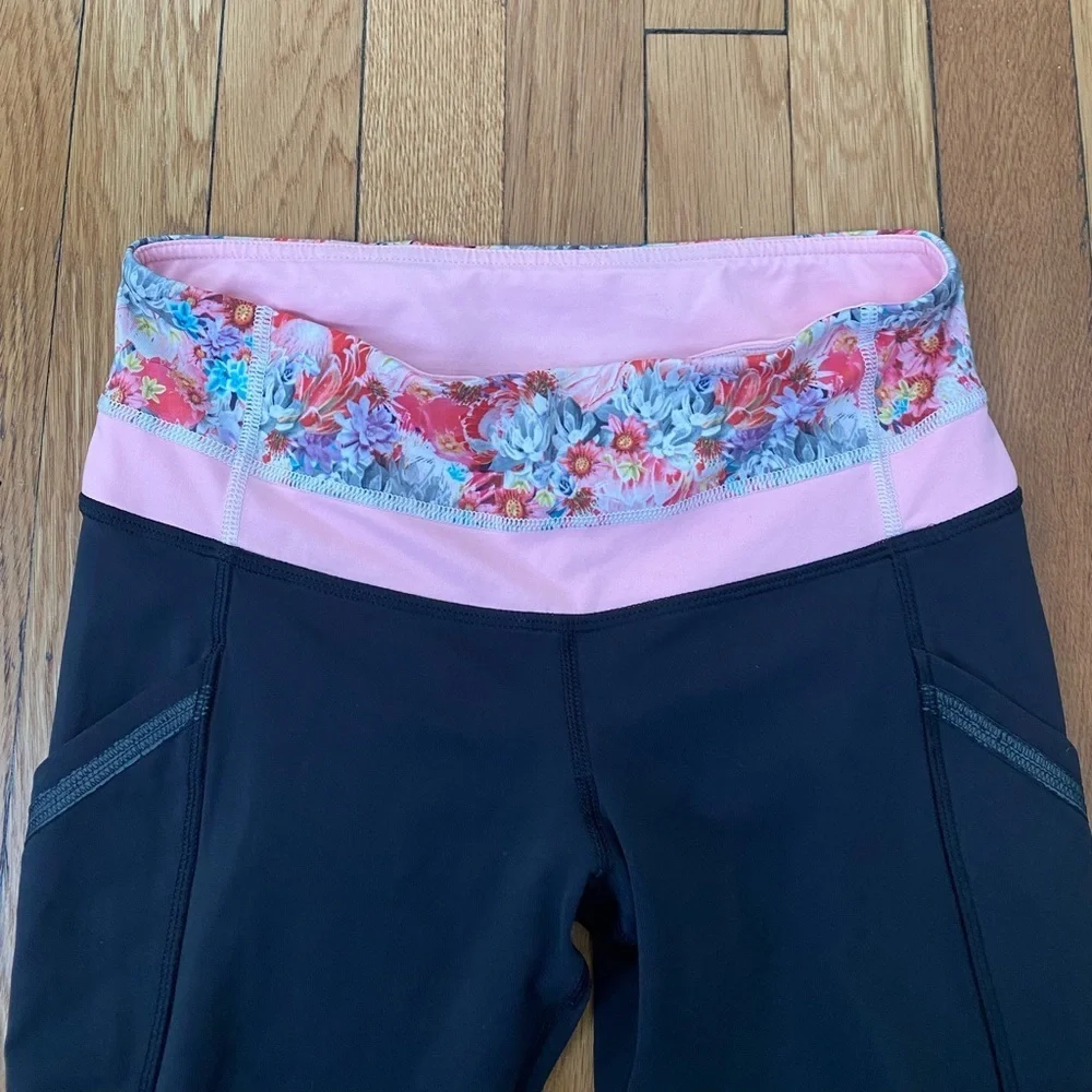 Lululemon Black Cropped Leggings Pink Floral Band